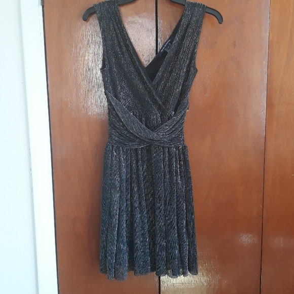 French Connection Dresses & Skirts - NWOT french connection dress size 2